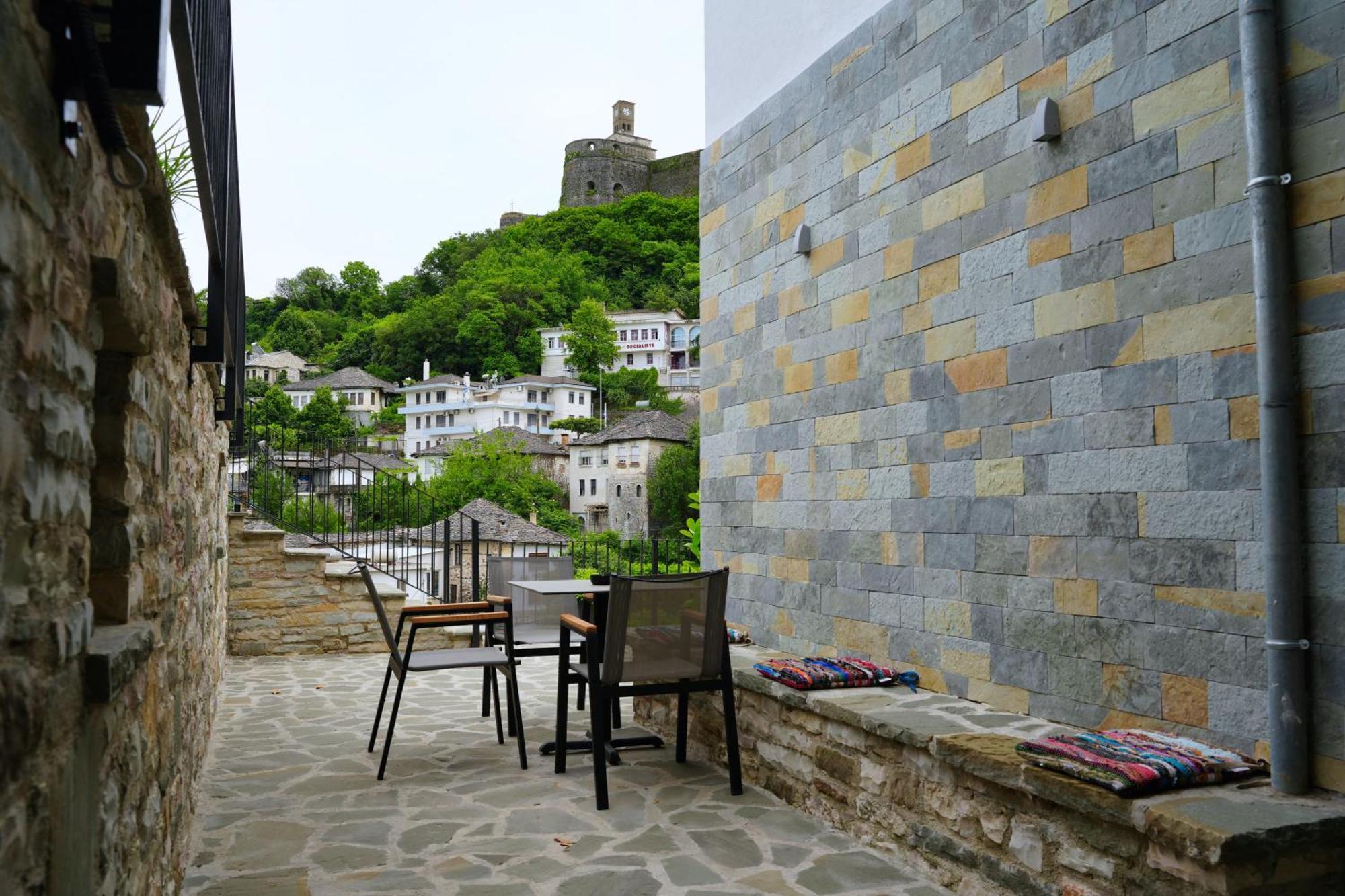 Castlefront Villa ジロカストラ エクステリア 写真